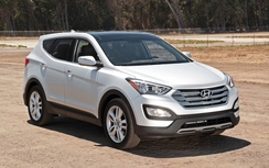 Hyundai triệu hồi Tucson và Santa Fe do lỗi đèn phanh